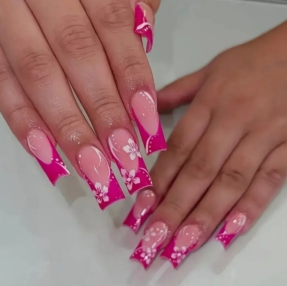 24 Pieces Fake Press On Nails